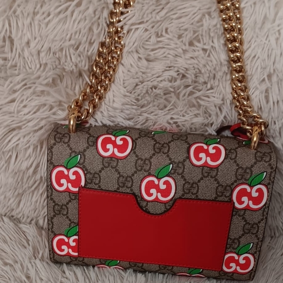 Gucci GG Supreme Apple Padlock Small Shoulder Bag / GUCCI. GG Supreme Monogram A - Picture 5 of 6